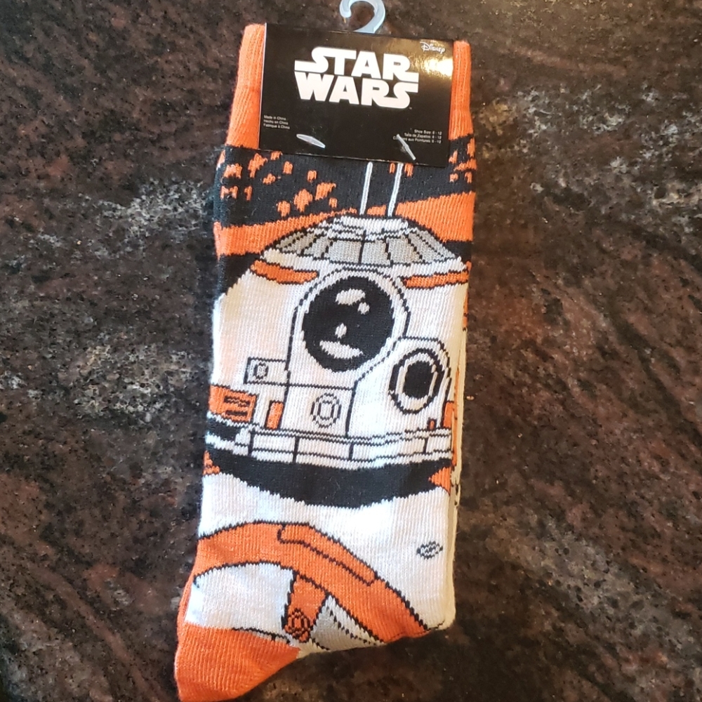 Star Wars R2D2 Socks NWT Men or Women sz 6-12